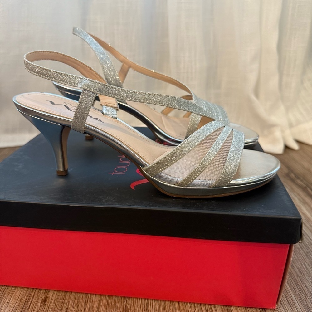 Nina Noralee Silver Strappy Sandals Heels Sparkles 8.5 Leather Slingback Formal